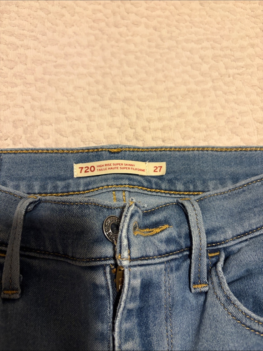 Levi's 720 High Rise Super Skinny Jeans - Medium Blue